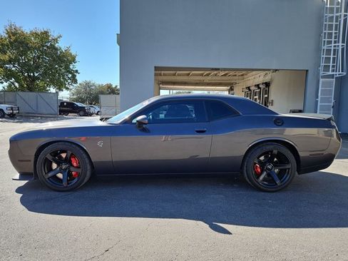 Used 2020 Dodge Challenger SRT Hellcat image 9