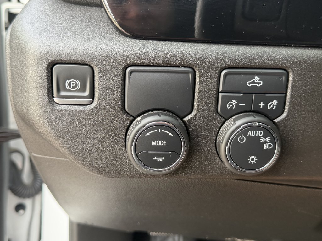 Used 2022 Chevrolet Silverado 1500 LT RWD image 22