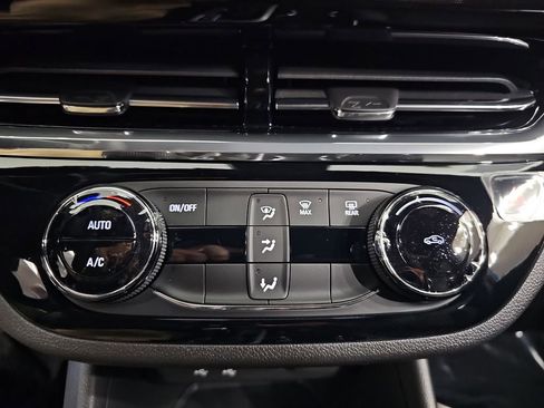 Used 2025 Buick Envista Sport Touring FWD image 26