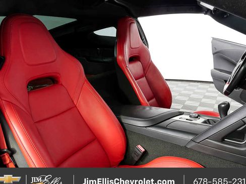 Used 2017 Chevrolet Corvette Stingray Coupe w/ 1LT image 18