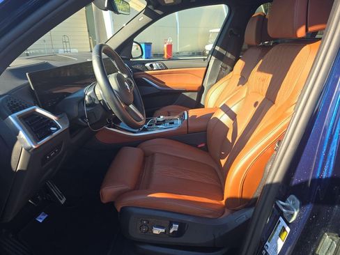 Used 2025 BMW X5 xDrive40i w/ Executive Package image 12