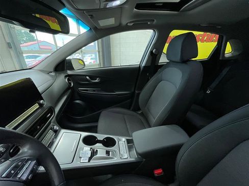 Used 2023 Hyundai Kona SEL FWD image 12