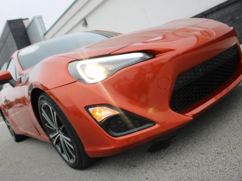 Used 2013 Scion FR-S image 12