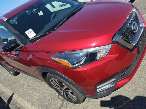 Used 2020 Nissan Kicks SR FWD image 2