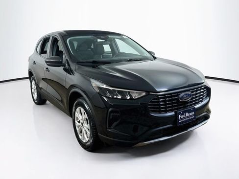 Certified 2025 Ford Escape Active AWD/4WD image 1