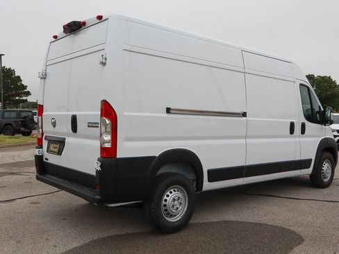 New 2026 RAM ProMaster 2500 w/ Convenience Group image 4