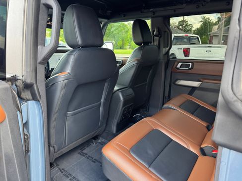 Used 2023 Ford Bronco Outer Banks AWD/4WD image 13