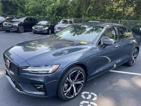 Used 2024 Volvo S60 B5 Plus w/ Climate Package FWD image 1