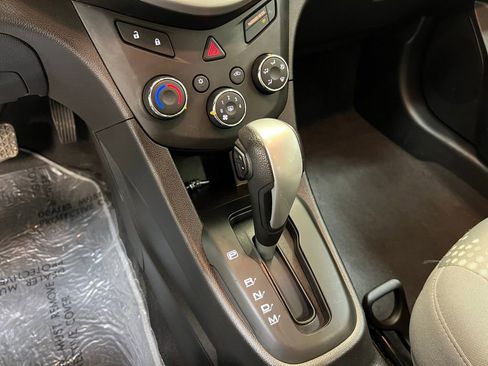 Used 2020 Chevrolet Sonic LT image 24