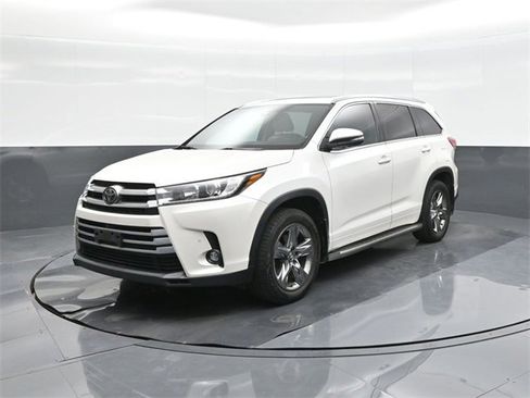 Certified 2019 Toyota Highlander Limited Platinum image 34