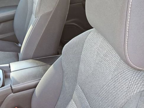 Used 2024 Nissan Rogue SV image 25