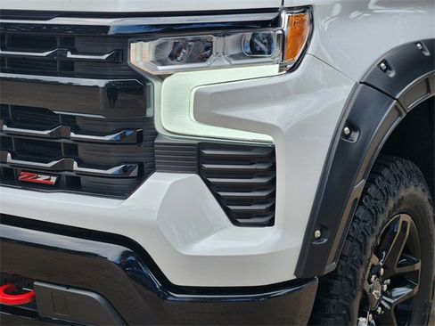 Used 2024 Chevrolet Silverado 1500 LT Trail Boss AWD/4WD image 15