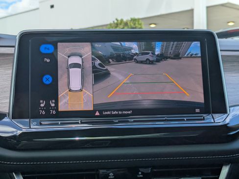 Used 2025 Volkswagen Atlas SEL Premium R-Line AWD/4WD image 24