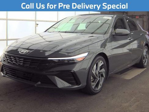 Used 2024 Hyundai Elantra Limited image 1