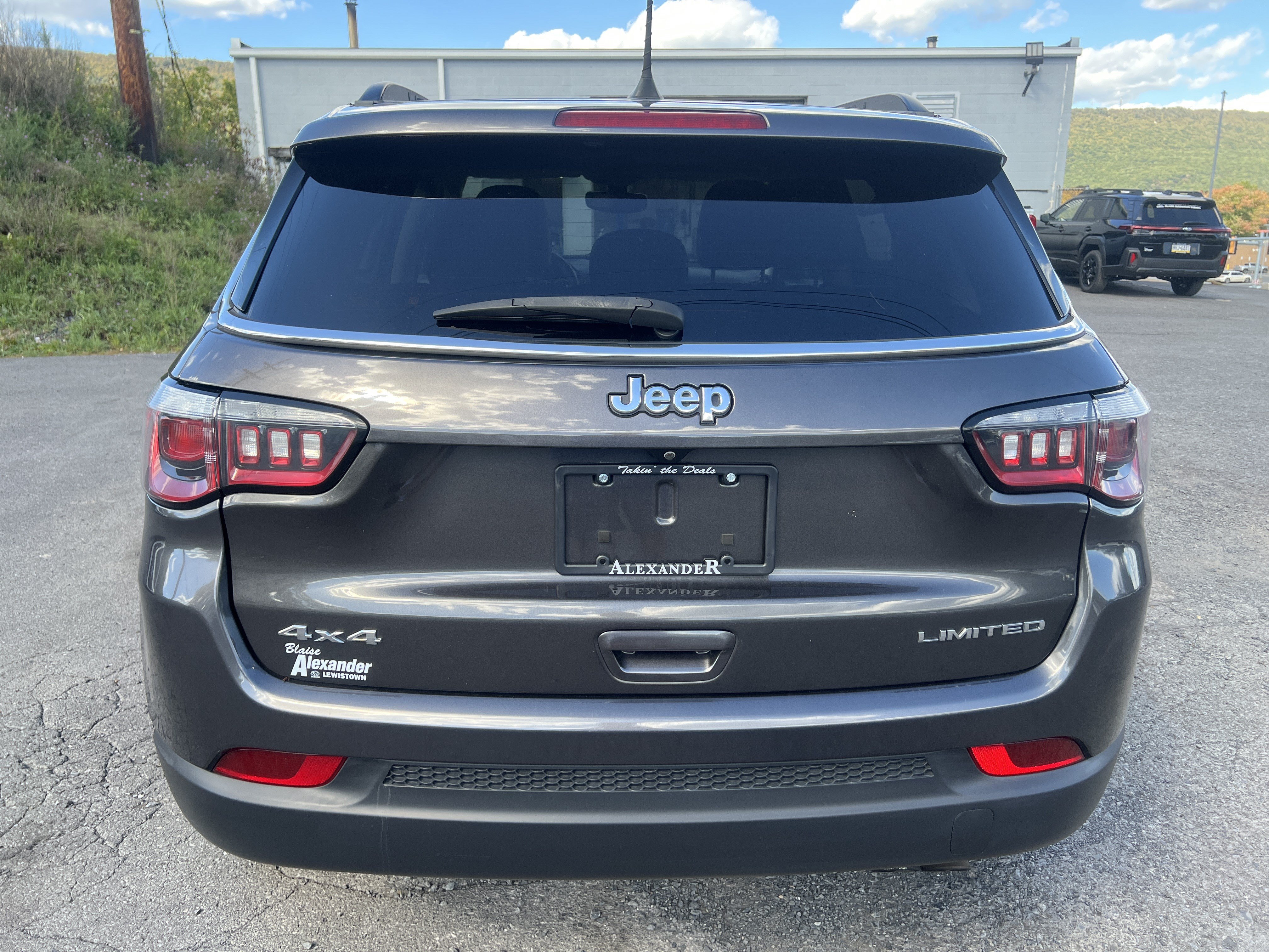 Used 2019 Jeep Compass Limited AWD/4WD image 4
