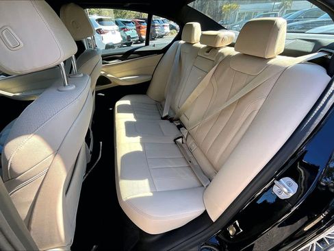 Certified 2023 BMW 540i w/ Premium Package image 20