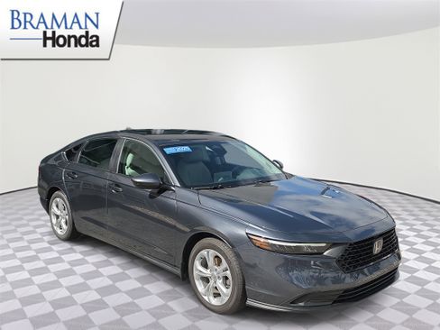 Certified 2025 Honda Accord LX image 2