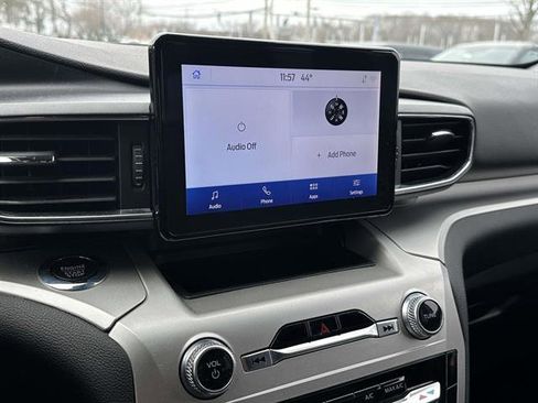 Used 2022 Ford Explorer XLT w/ Equipment Group 202A image 18