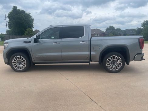 Used 2026 GMC Sierra 1500 Denali Ultimate AWD/4WD image 8