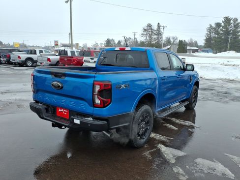 New 2025 Ford Ranger Lariat w/ Black Appearance Package image 3