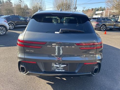 Used 2025 Genesis GV70 2.5T Select w/ Select Package image 6