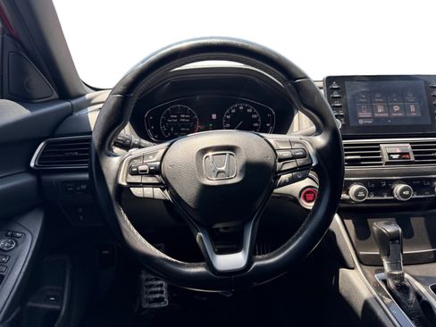 Used 2018 Honda Accord Sport image 12