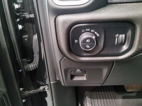 Used 2022 RAM 1500 Big Horn image 23