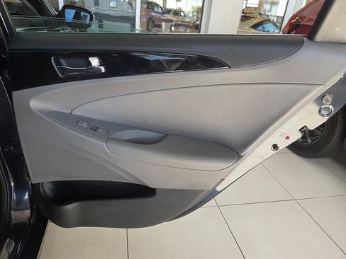 Used 2011 Hyundai Sonata Limited FWD image 23