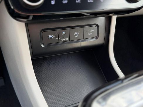 New 2026 Hyundai Tucson Limited image 18