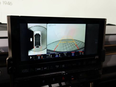 Used 2025 GMC Hummer EV 3X w/ LPO, Sport Package image 7