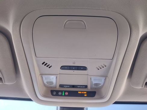 Used 2019 GMC Acadia Denali FWD image 31