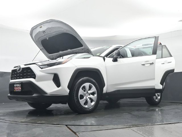 Certified 2025 Toyota RAV4 LE AWD/4WD image 43