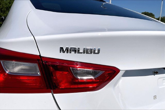 Used 2025 Chevrolet Malibu LS FWD image 22