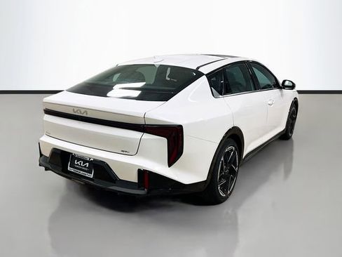 New 2025 Kia K4 GT-Line w/ GT-Line Sunroof Package image 7