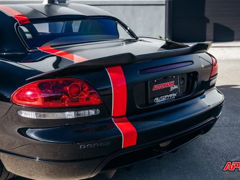 Used 2004 Dodge Viper SRT-10 image 33
