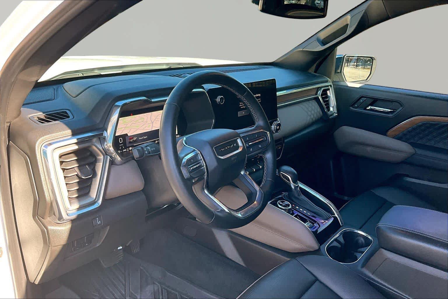 Used 2023 GMC Canyon Denali AWD/4WD image 18