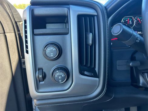 Used 2017 GMC Sierra 1500 SLT w/ SLT Premium Package image 29