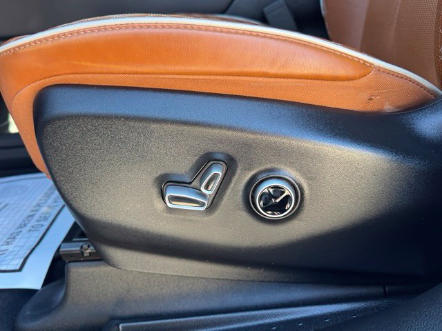 Used 2026 Chrysler Pacifica Pinnacle FWD image 10