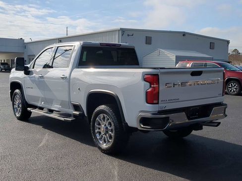 Used 2024 Chevrolet Silverado 2500 LTZ w/ LTZ Plus Package image 6