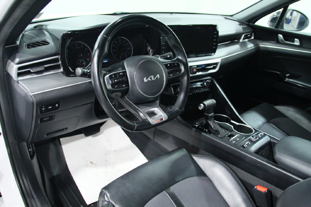 Used 2022 Kia K5 GT-Line AWD/4WD image 4