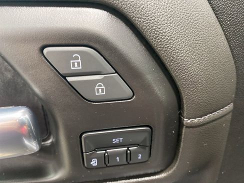 Used 2022 Chevrolet Silverado 3500 High Country w/ Z71 Off-Road Package image 31