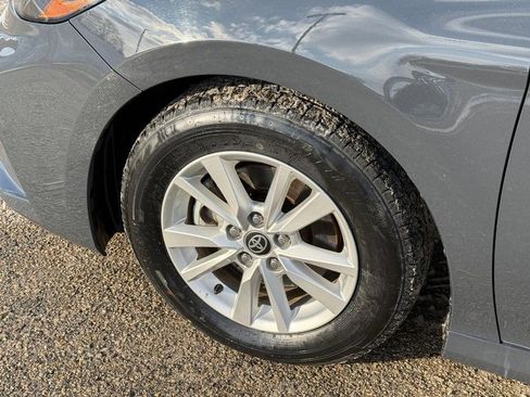 Used 2025 Toyota Camry LE image 10