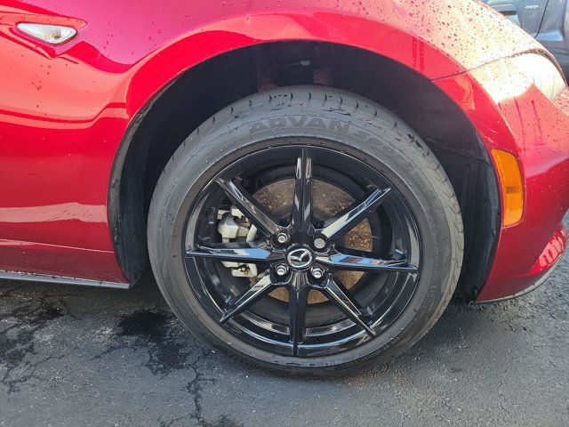 Used 2025 MAZDA MX-5 Miata Sport RWD image 2