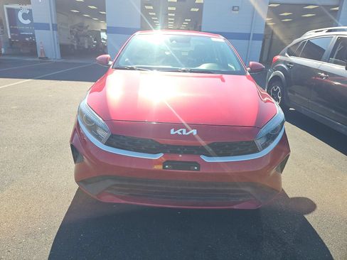 Used 2023 Kia Forte LXS FWD image 2