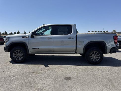 New 2026 GMC Sierra 1500 AT4X w/ LPO, Black Badging Package AWD/4WD image 5