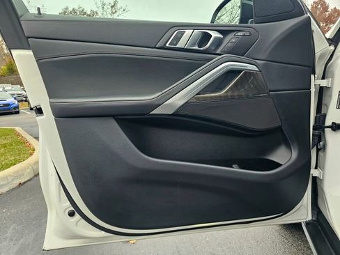 Used 2023 BMW X6 xDrive40i w/ Premium Package image 21