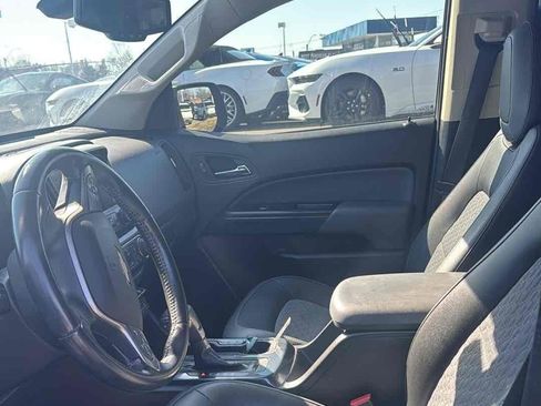 Used 2015 Chevrolet Colorado Z71 image 6