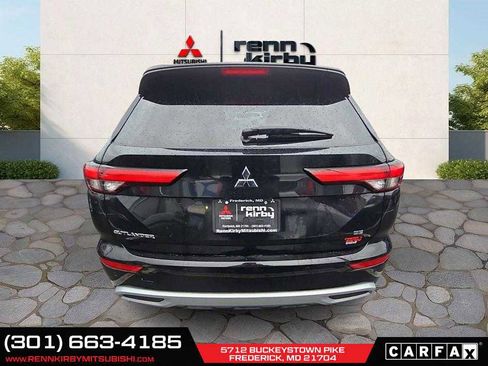 Used 2024 Mitsubishi Outlander SE image 6