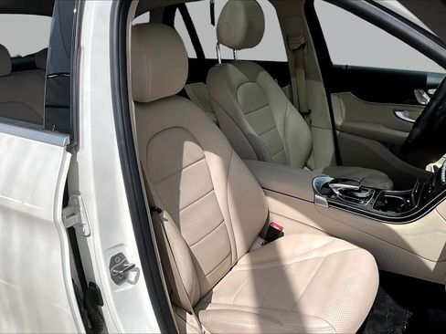 Certified 2017 Mercedes-Benz GLC 300 4MATIC image 9