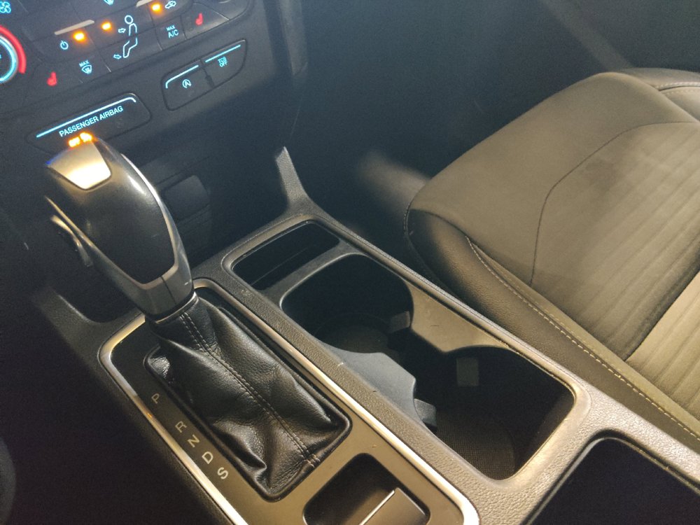 Used 2019 Ford Escape SE FWD image 26